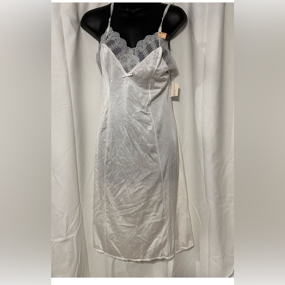 RARE Lacey Vassarette Slip Women’s Vintage size 34F  DDD